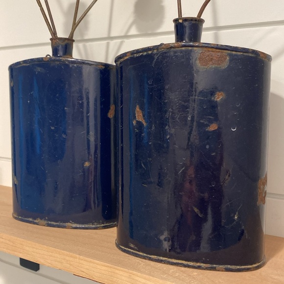 Vintage enamel flask/bud vases UNIQUE! Stunning blue! SET OF 2! - Picture 4 of 8